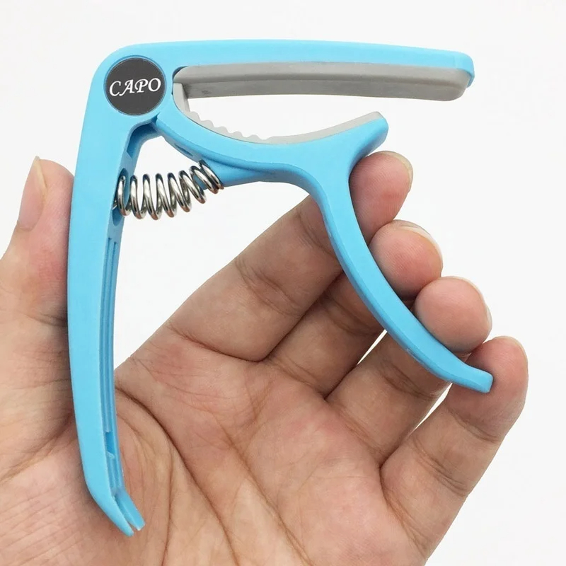 Capodastre de guitare en plast - Guitar Capo Clip avis et prix