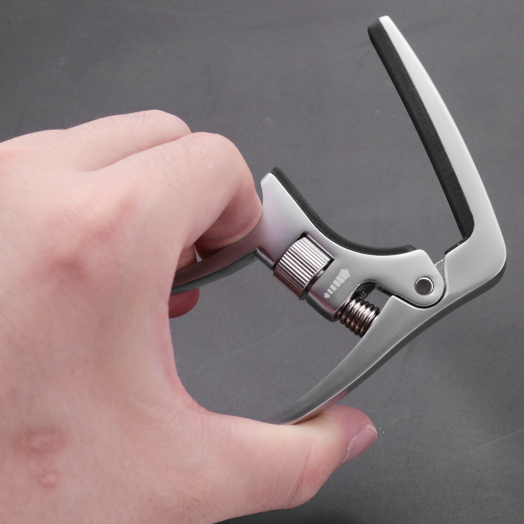 2X AROMA AC-30 capodastre de g - Guitar Capo Clip avis et prix