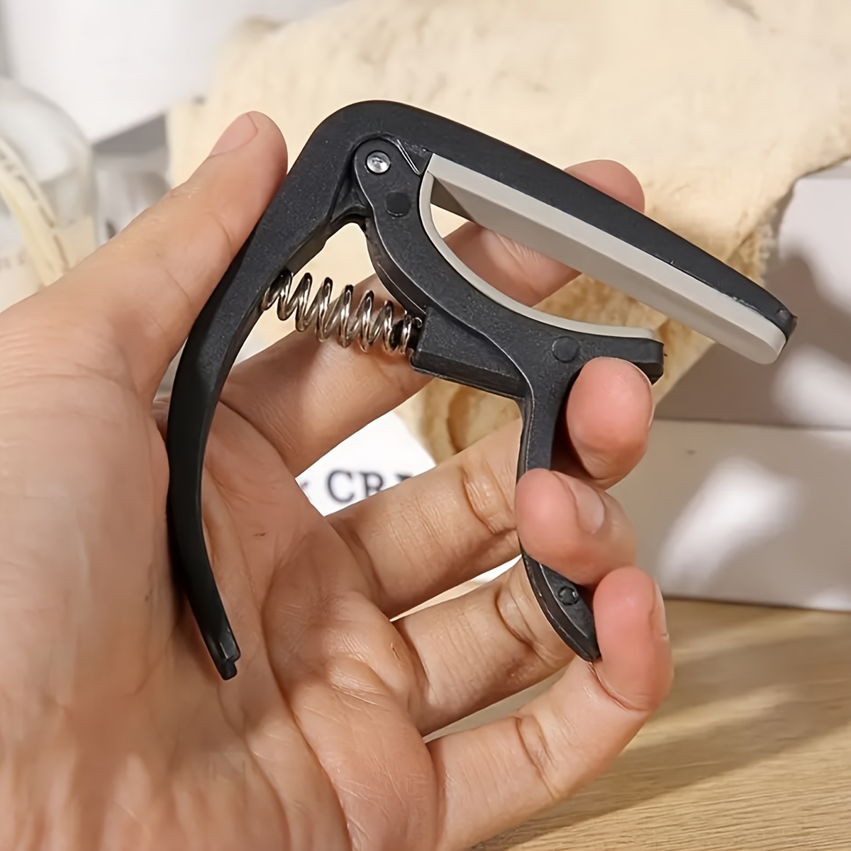 Capo de guitare en bois durabl - Guitar Capo Clip avis et prix